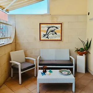 https://casa-vacanza-mare-blu-villaggio-azzurro.sicilyhotelsitaly.net