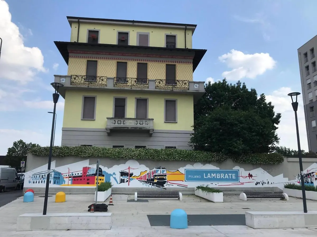 Appartamento CaseOspitali - CASA CRI&ELISA moderno trilocale con terrazza vicino a Lambrate Ventura Milano Italia